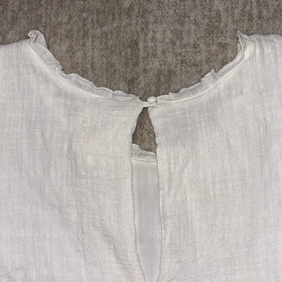 Medium Maeve white gauze top Anthropologie  100% cotton ruffle sleeves and hem - Picture 5 of 7